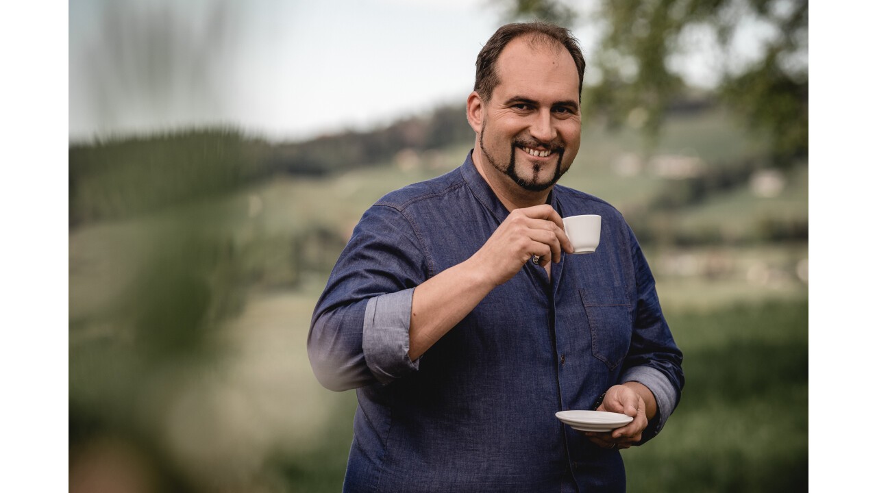 Ursprünglich beschäftigte sich Willy Zemp als Weinzer mit Wein, heute ist Kaffee seine grosse Leidenschaft.